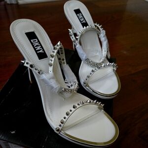 DKNY White Studded Women's Heels Sizw 8.5